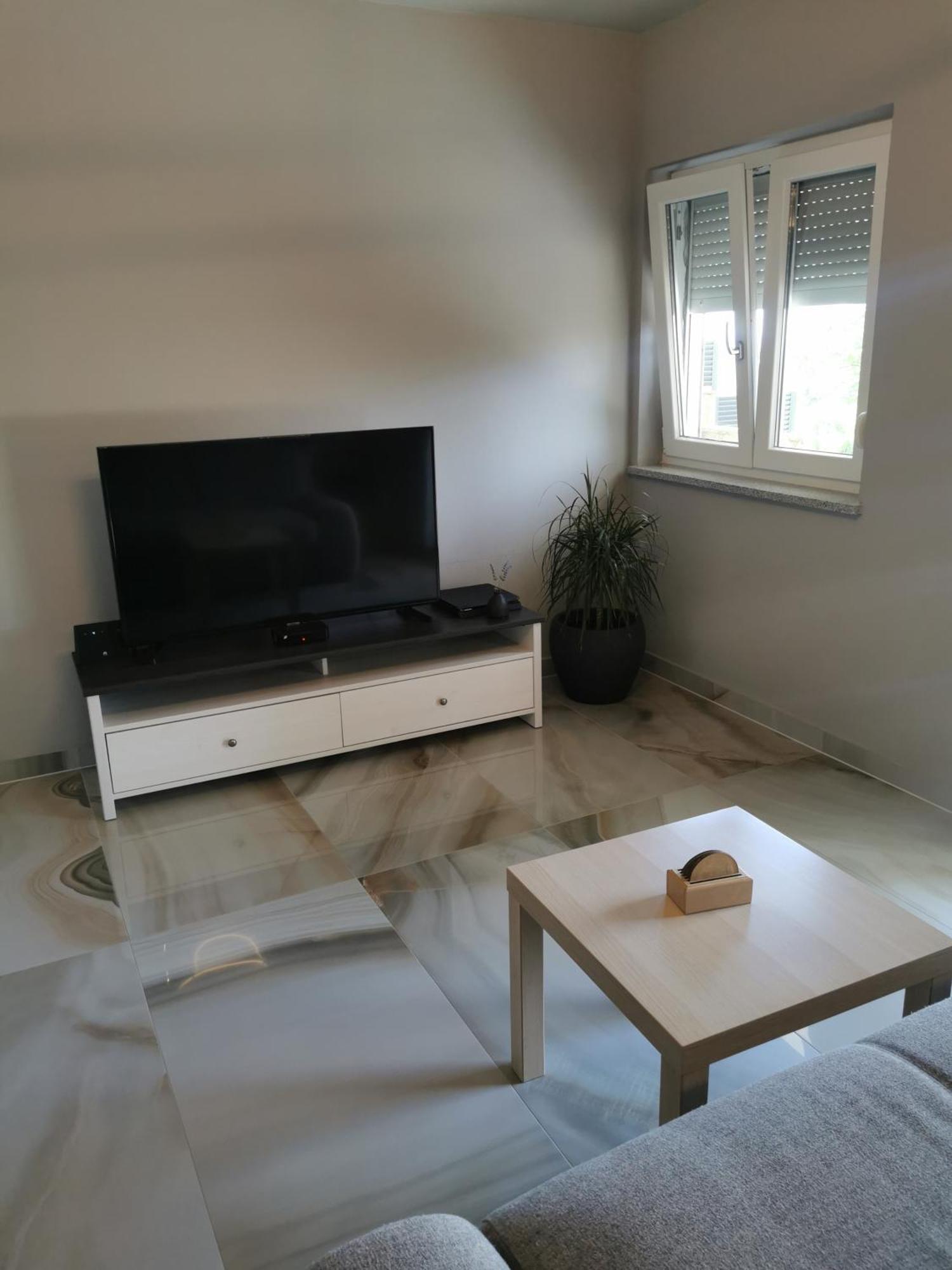 Apartment Luki Povile Eksteriør bilde